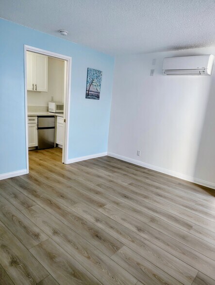 More Photos Of 1217 S Orange Grove Ave, Los Angeles Apartments For Sale