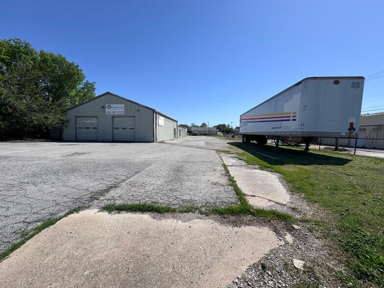 More Photos Of 1902 E 7th Pl, Tulsa Warehouse For Sale