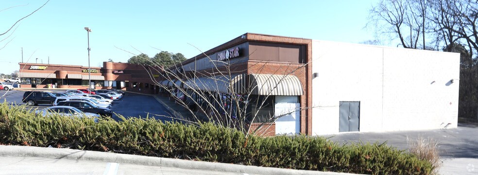 More Photos Of 6330 Lawrenceville Hwy, Tucker General Retail For Lease
