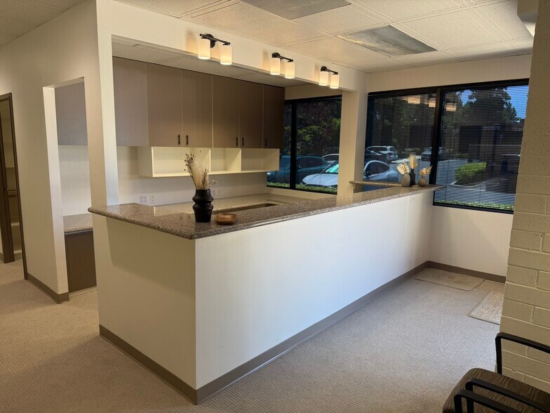 More Photos Of 23191-23193 La Cadena Dr, Laguna Hills Office For Sale