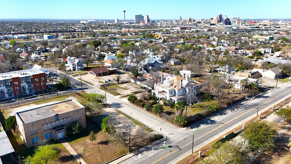 More Photos Of 1302 Grayson st, San Antonio Land For Lease