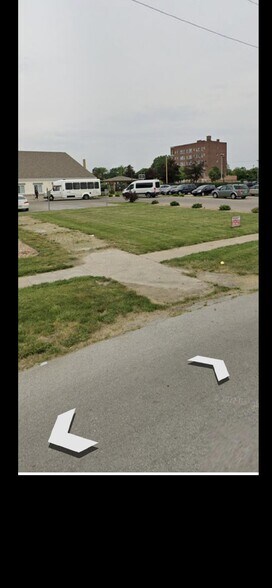 More Photos Of 2015 Putnam St, Toledo Land For Sale