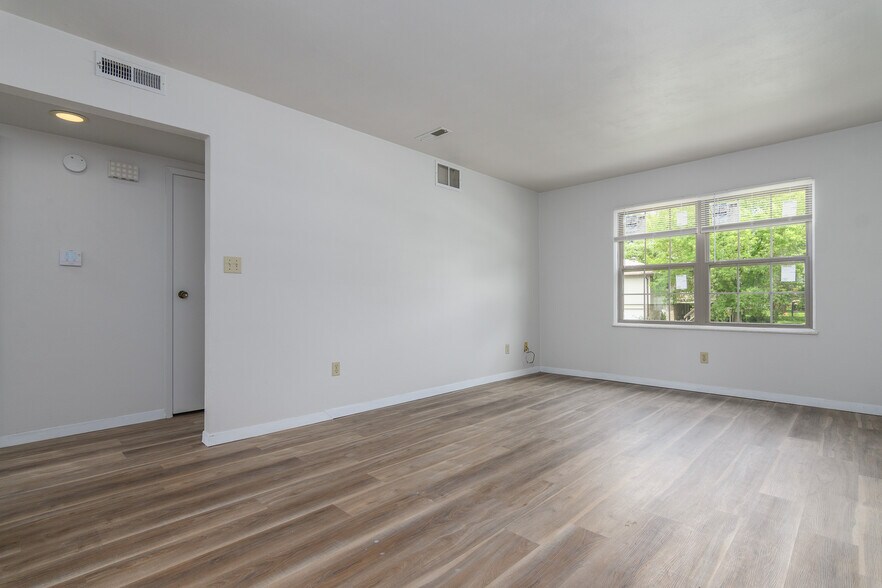 More Photos Of , Jefferson City Multifamily For Sale