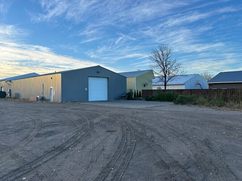 More Photos Of 26615 Fallbrook Ave, Wyoming Warehouse For Lease