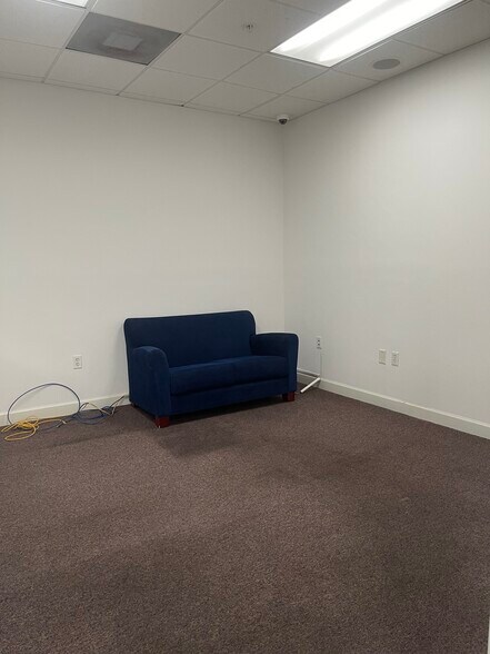 More Photos Of 3301-3389 NW 97th Ave, Miami Warehouse For Lease