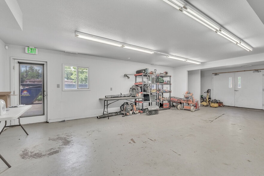 More Photos Of 2128 E Bijou St, Colorado Springs Freestanding For Lease