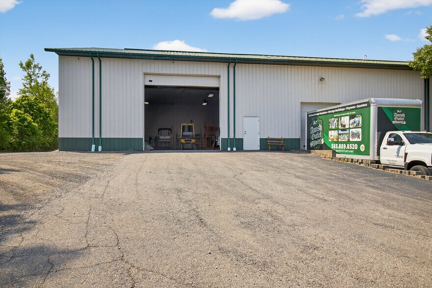 More Photos Of 3530 - 3532 Union St, North Chili Freestanding For Sale