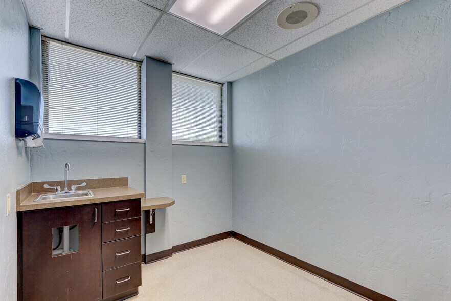 More Photos Of 5622 N Portland Ave, Oklahoma City Medical For Lease