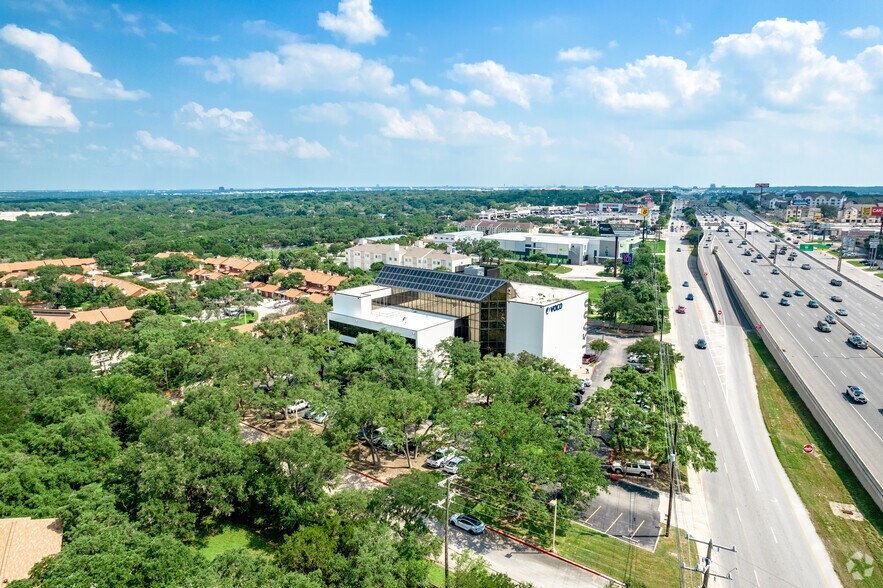 More Photos Of 15600 San Pedro Ave, San Antonio Office For Lease