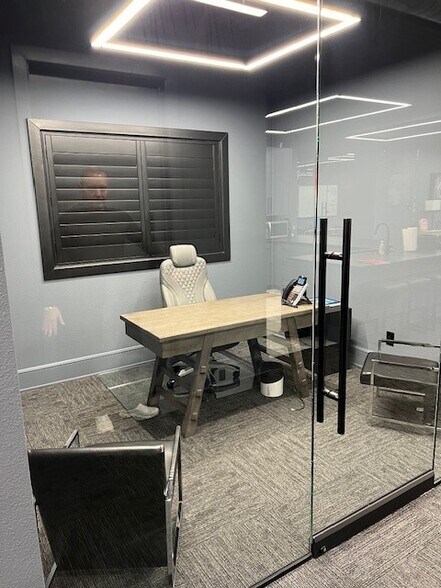 More Photos Of 3119 Interstate 30, Mesquite Showroom For Sale