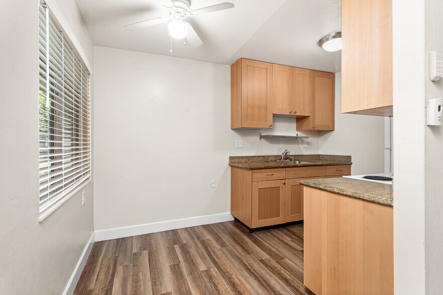 More Photos Of 2555 Sir Francis Drake Blvd, Fairfax Apartments For Sale
