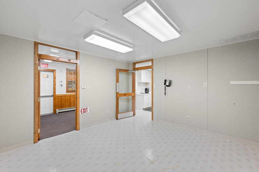 More Photos Of 123 W Main St, Trappe Medical For Sale