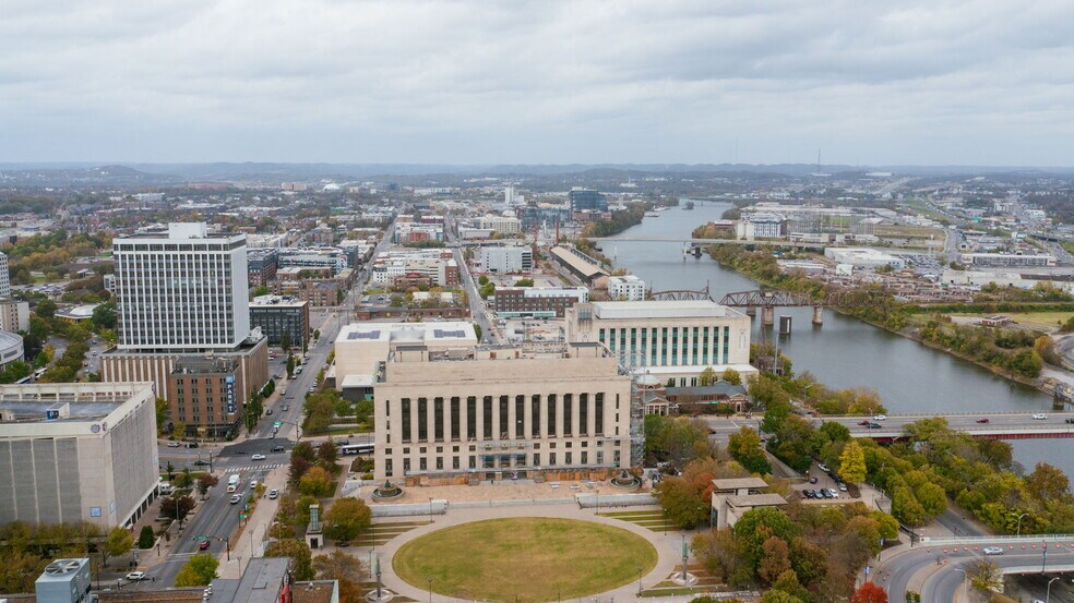 More Photos Of 208 3rd Ave N, Nashville Office For Sale