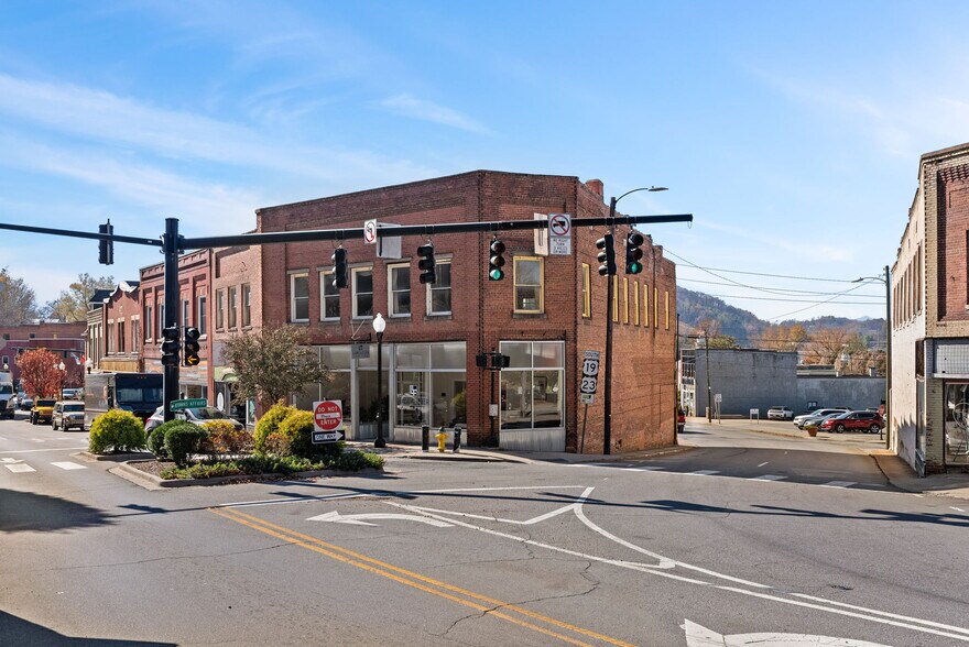 Primary Photo Of 489 Main St, Canton Office For Lease