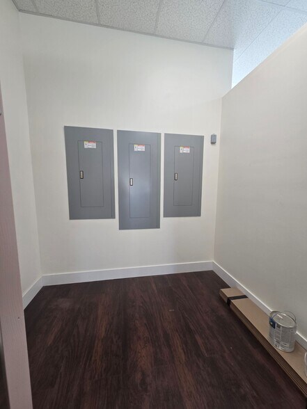 More Photos Of 8840 N Magnolia Ave, Santee Freestanding For Lease