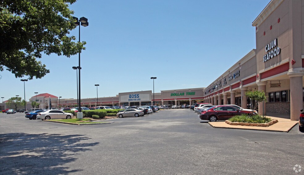 More Photos Of 7031-7099 Highway 6 N, Houston Unknown For Lease