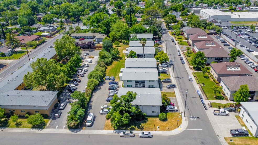 More Photos Of 3326 Lerwick Rd, Sacramento Apartments For Sale