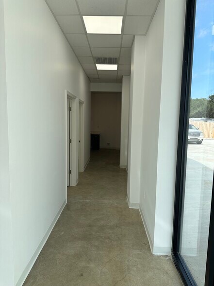More Photos Of 18901 Ashley Rd, Houston Unknown For Lease