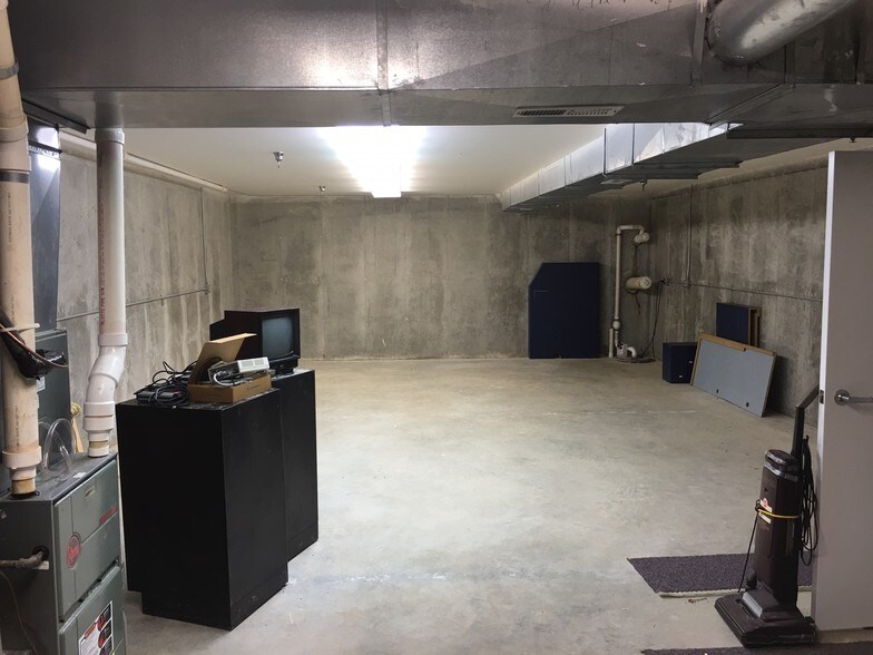 More Photos Of 461 Brown Blvd, Bourbonnais Medical For Lease