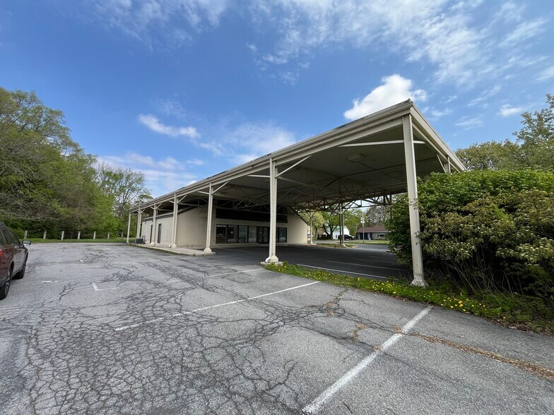 More Photos Of 601 E Main St, Kutztown Bank For Sale