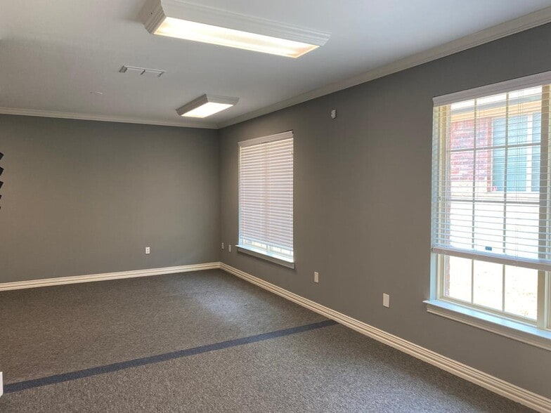 More Photos Of 8951 Collin McKinney Pky, McKinney Medical For Sale