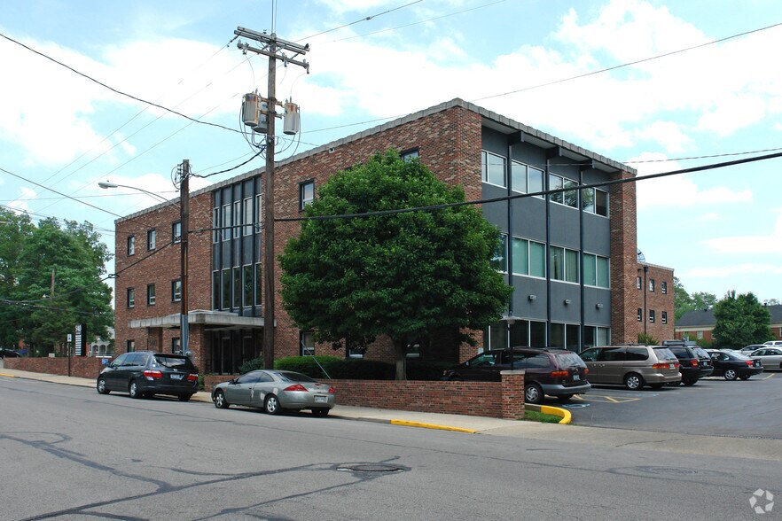 More Photos Of 540-546 E Main St, Lexington Office For Sale