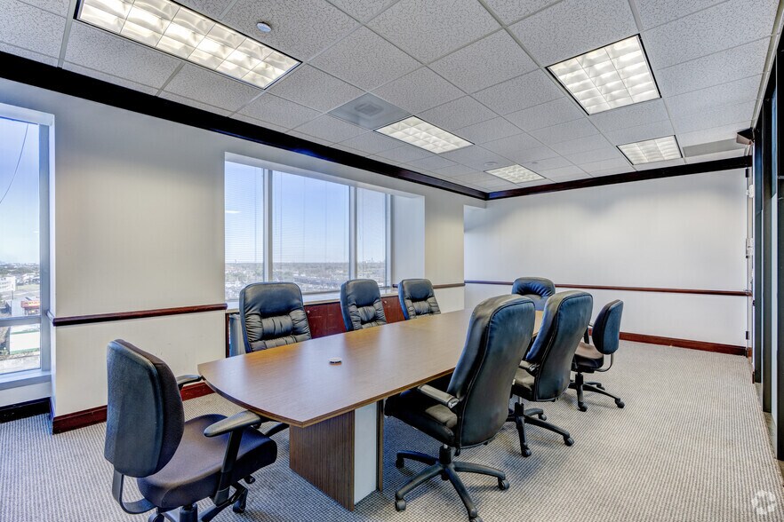 More Photos Of 9800 Centre Pky, Houston Office For Lease
