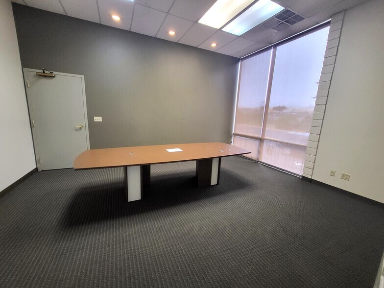 More Photos Of 2488 Junipero Serra Blvd, Daly City Office For Sale