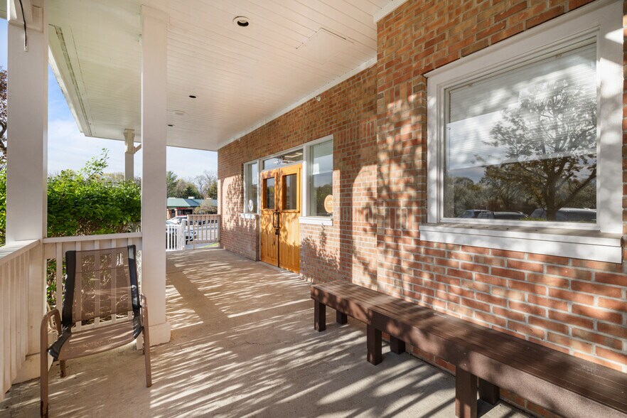 More Photos Of 5-28 Indian Rock, Suffern Unknown For Lease