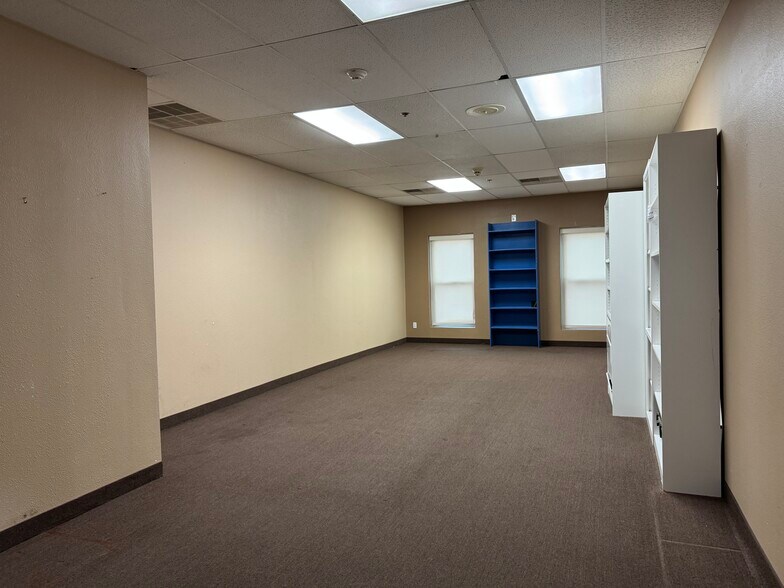 More Photos Of 2121 Bay Hill Dr, Plano General Retail For Sale