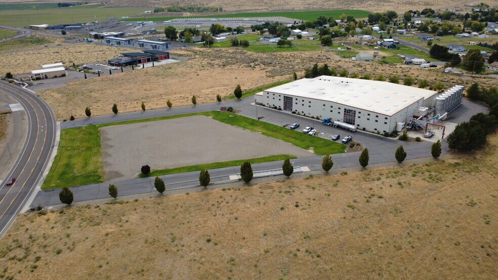 More Photos Of 8111 Keene Rd, West Richland Manufacturing For Sale
