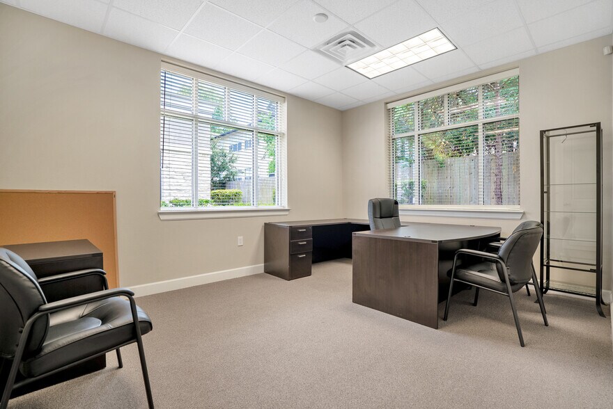 More Photos Of 2219 Sawdust Rd, The Woodlands Medical For Sale