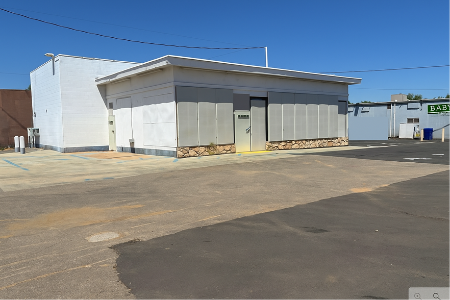 Primary Photo Of 2998 Churn Creek Rd, Redding Service Station For Lease