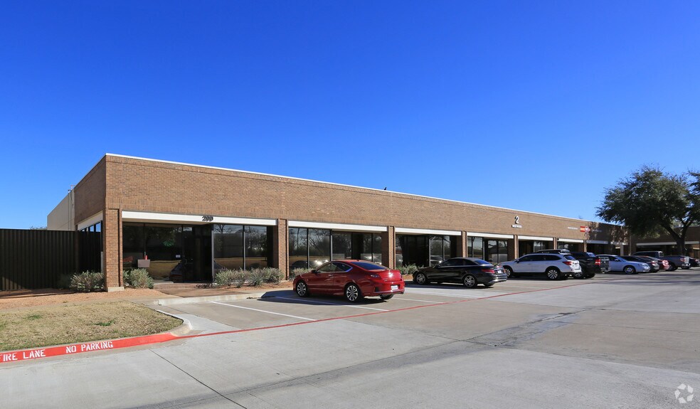 More Photos Of 1801 Royal Ln, Farmers Branch Unknown For Lease