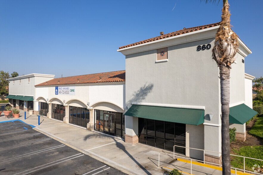 More Photos Of 600-732 N Rose Dr, Placentia General Retail For Lease