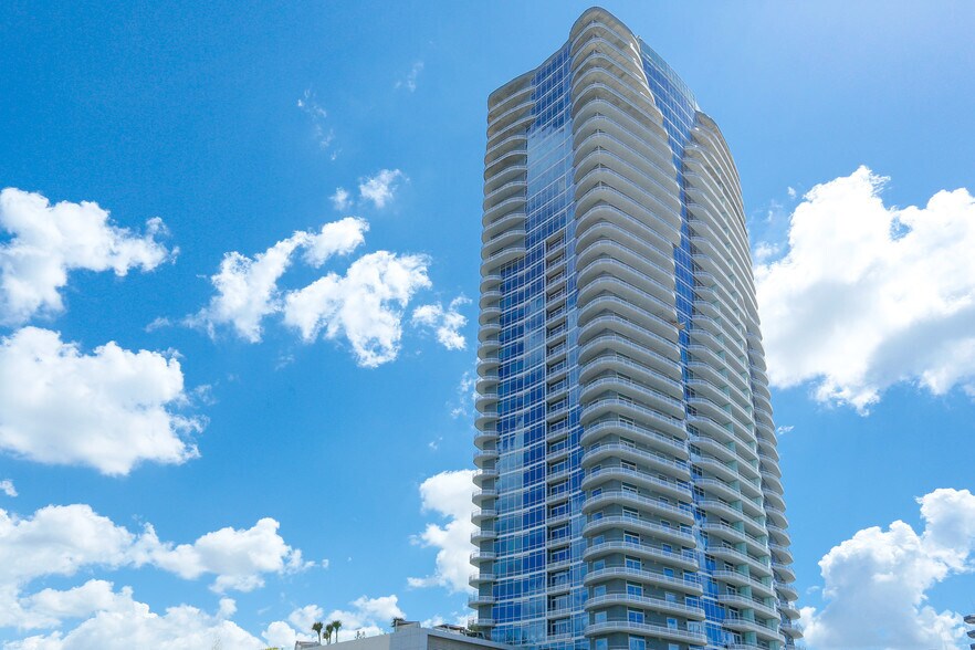 More Photos Of 2929 Weslayan St, Houston Apartments For Lease