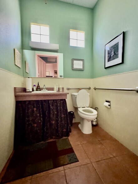 More Photos Of 25 Easy St, Carefree Office For Lease