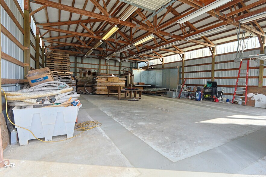 More Photos Of 63355 Charleston Rd, Coos Bay Warehouse For Sale