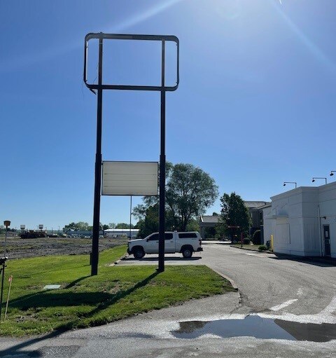 More Photos Of 2235 Burton Ln, Martinsville Fast Food For Lease