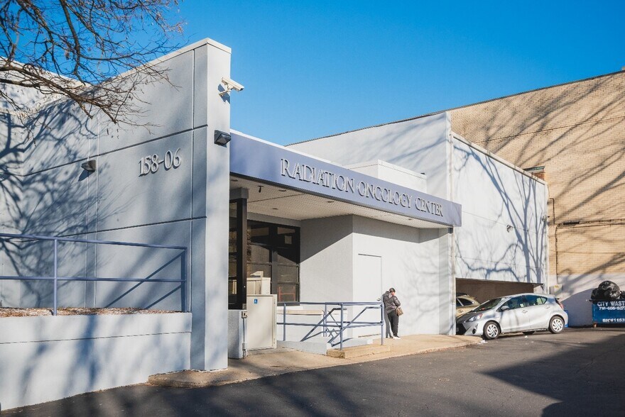 More Photos Of 15806 Northern Blvd, Flushing General Retail For Sale