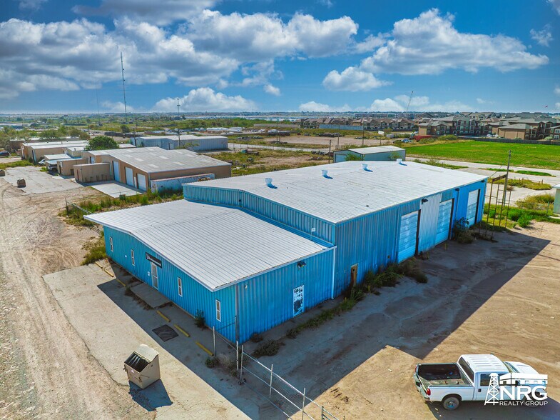 More Photos Of 1503 E Taylor Ave, Midland Industrial For Sale