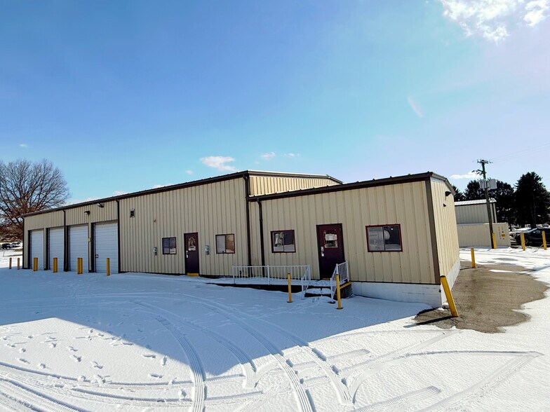 More Photos Of 407 Porter Ave, Scottdale Industrial For Sale