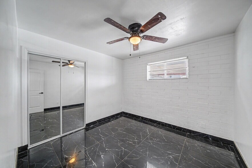 More Photos Of 4028 S 15th St, Phoenix Multifamily For Sale