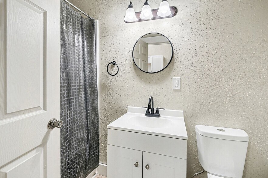 More Photos Of 1302 Faraon St, Saint Joseph Office For Sale