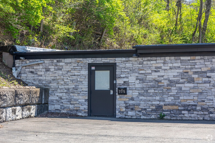 More Photos Of 775 Clairton Blvd, Pittsburgh Freestanding For Sale