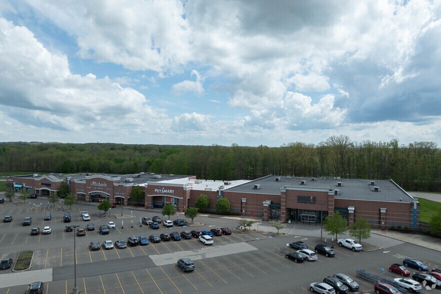 More Photos Of 7555-7705 Market Place Dr, Aurora Storefront For Sale