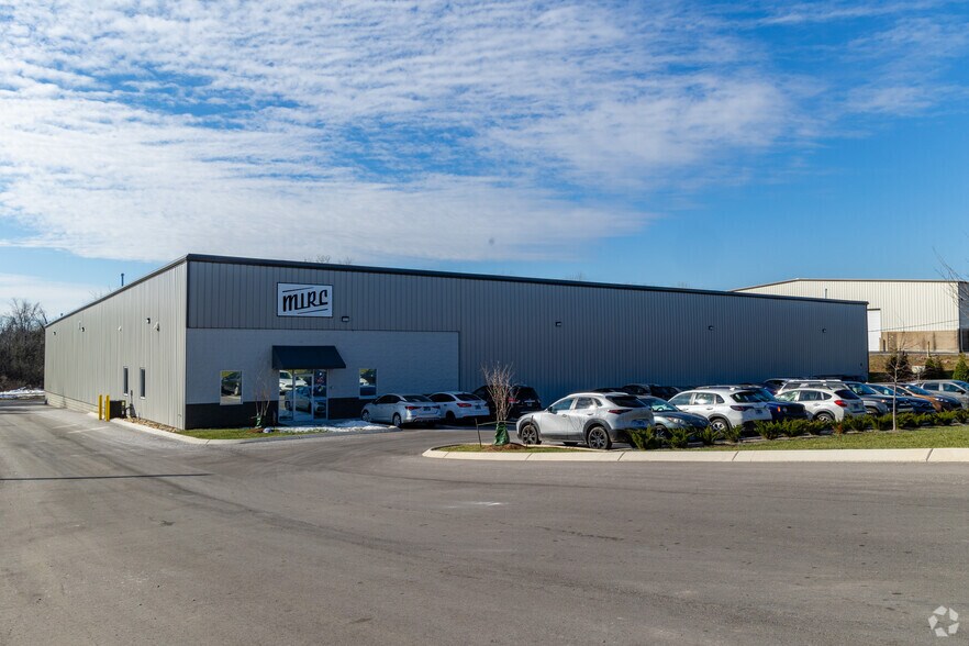 Primary Photo Of 1620 Corporate Pl, La Vergne Warehouse For Sale