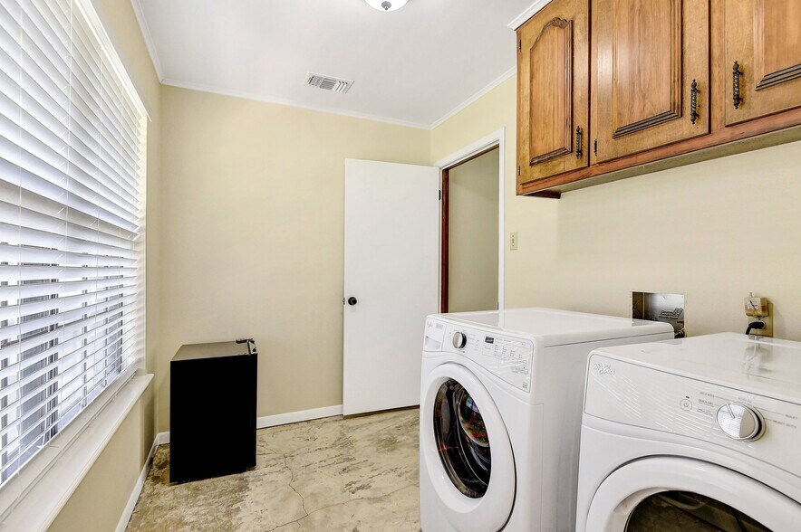 More Photos Of 27160 State Highway 56, Whitesboro Land For Sale