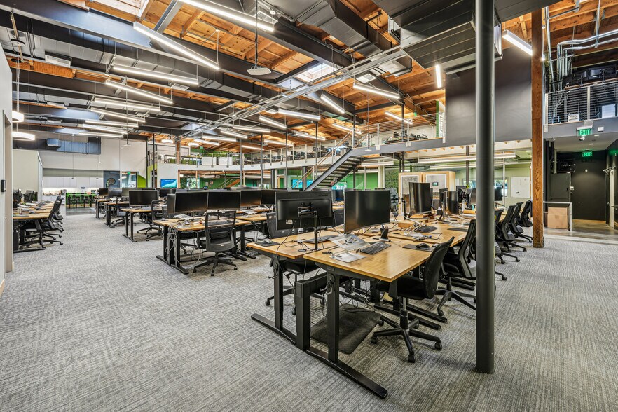 More Photos Of 990 Villa St, Mountain View Loft Creative Space For Lease