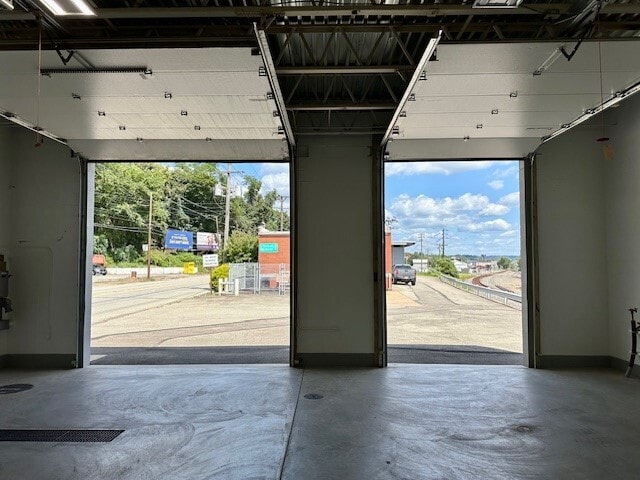 More Photos Of 1454 Freeport Rd, Tarentum Service For Lease